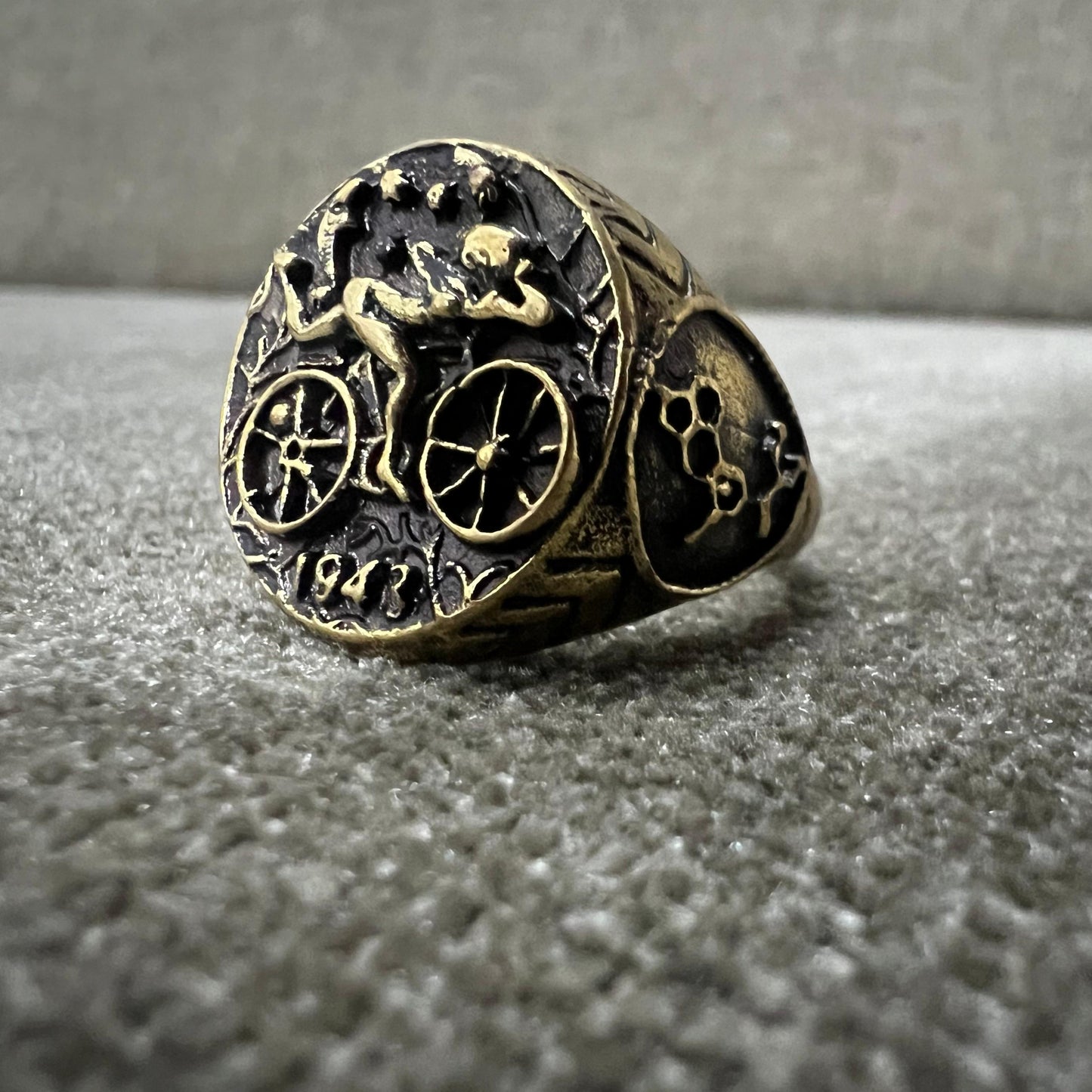 Hoffman Ring