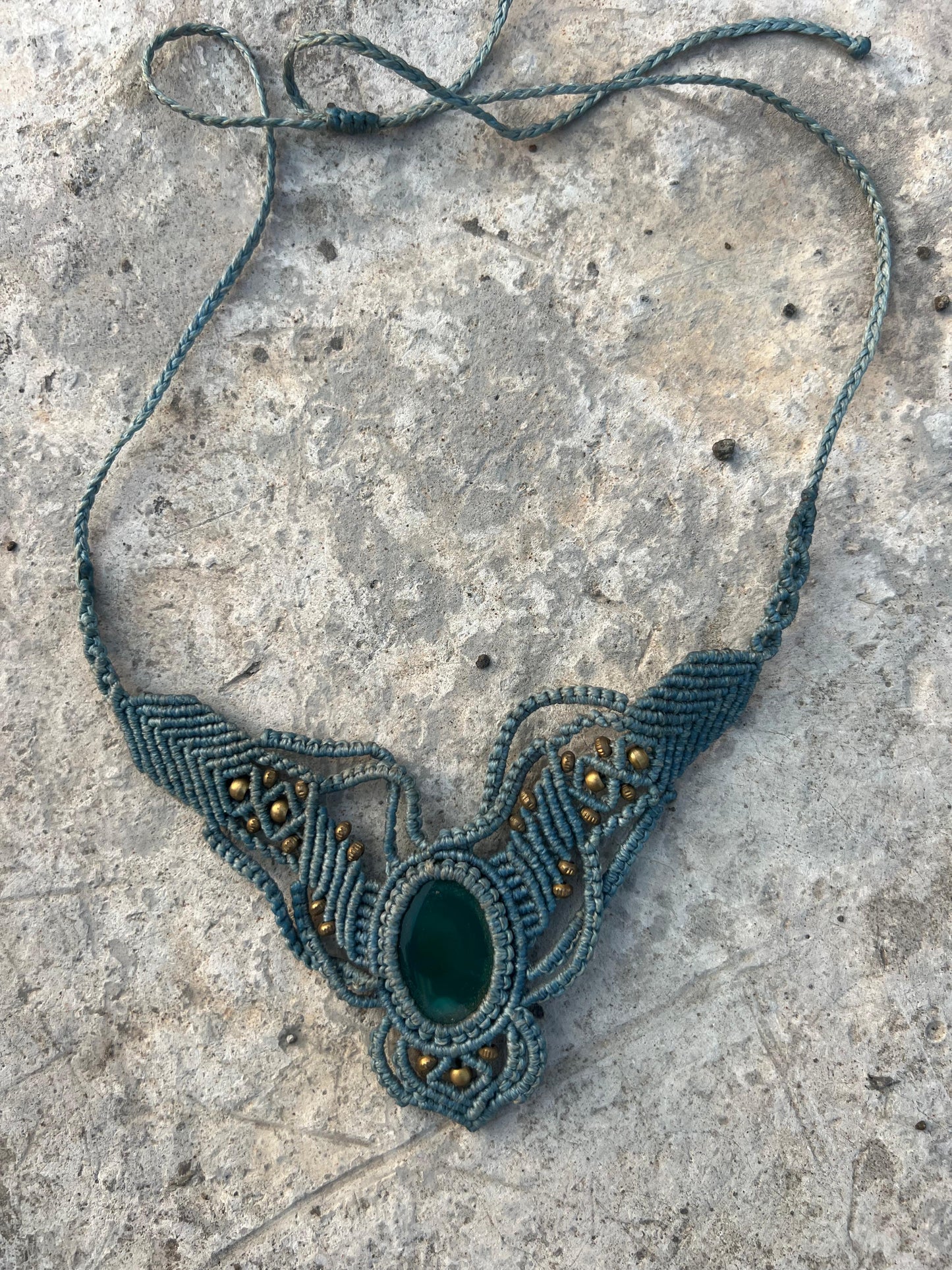 Emerald Eclipse Macrame Necklace
