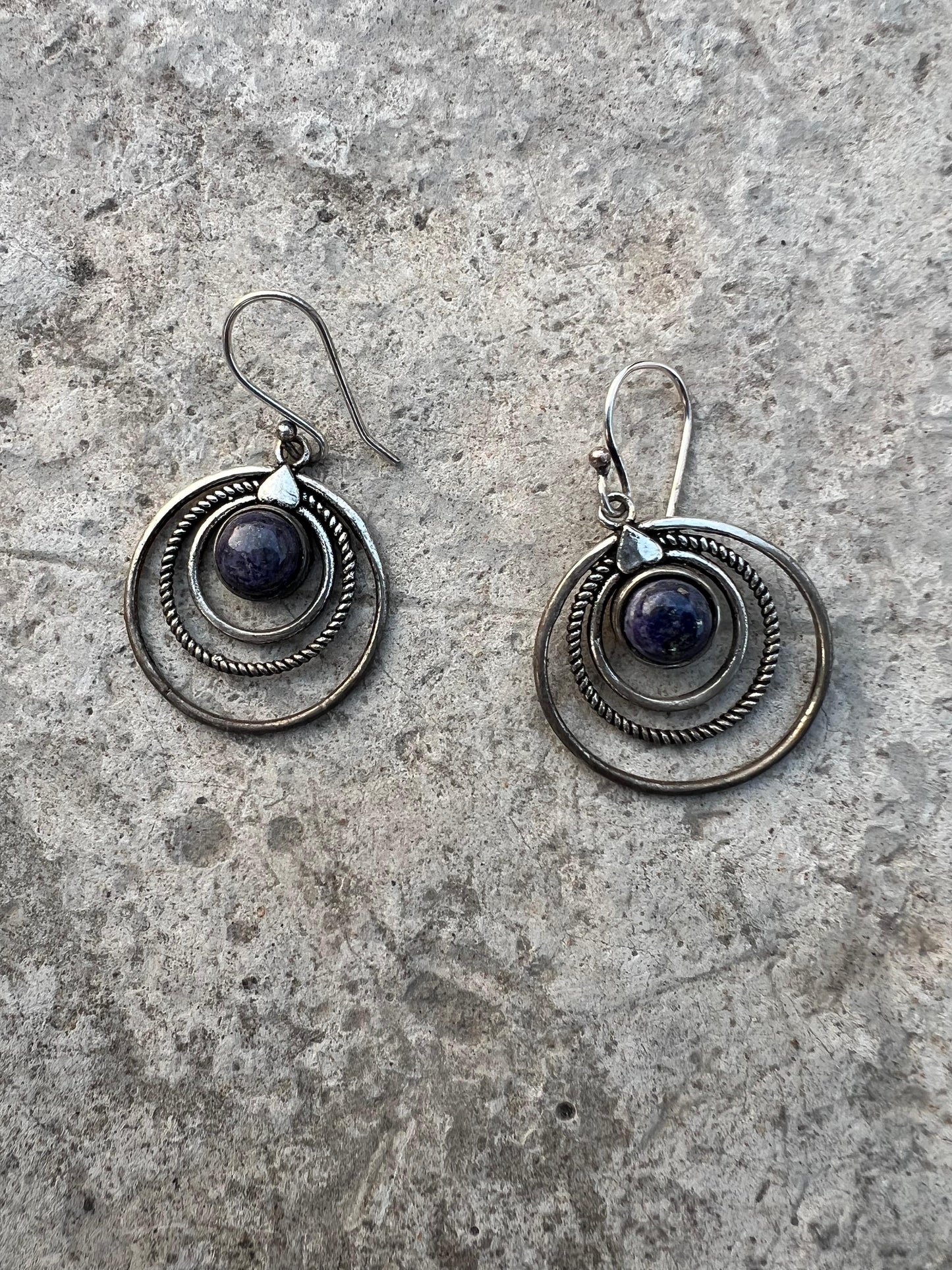 Sterling Onyx Hoop Earing