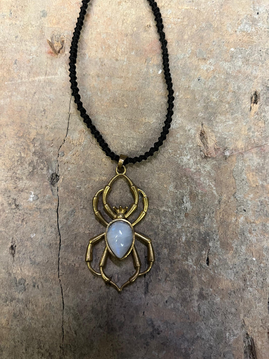 Psyder Pendant