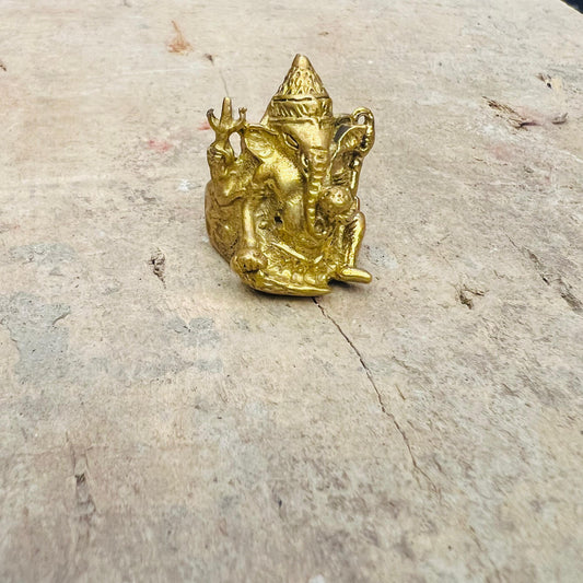 Divine Trunk Ring